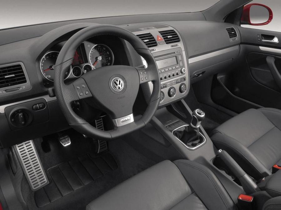 Volkswagen Jetta GLI 2006 года  (фото 2 из 22)